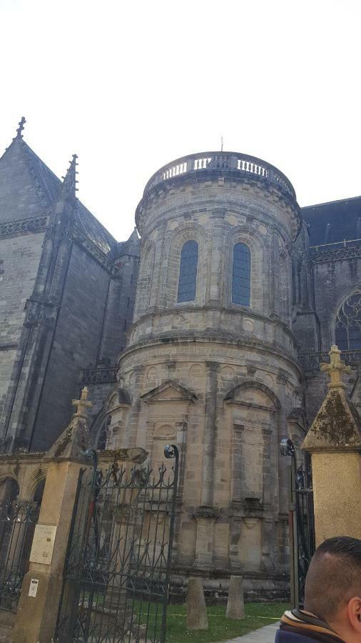 شقة فان  في Saint-Salomon المظهر الخارجي الصورة
